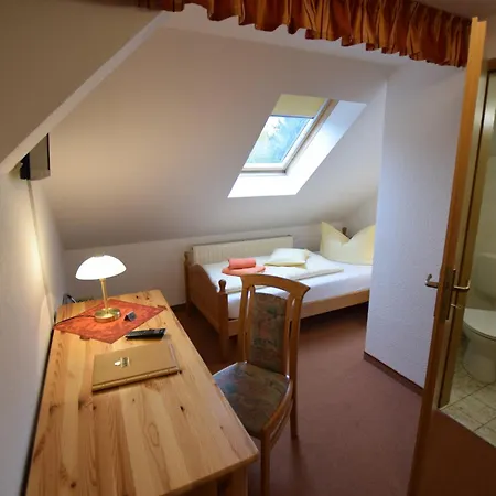 Wolfsgrunder Festhof Inn *