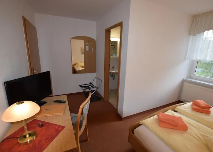 Wolfsgrunder Festhof Inn *