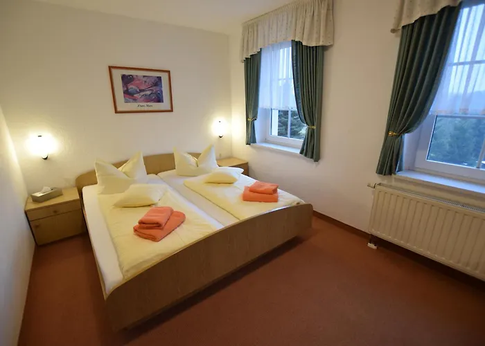 Wolfsgrunder Festhof * Dorfchemnitz