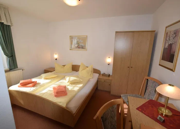 Wolfsgrunder Festhof Inn *